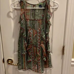 Flowy sleeveless shirt, size large from free hug